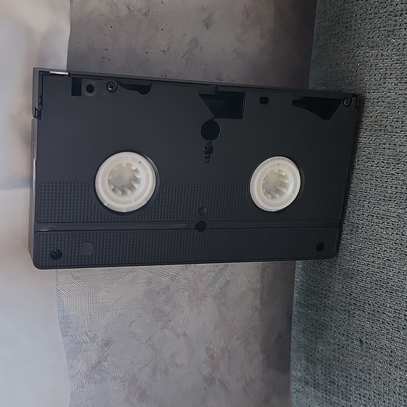 VHS TAPE "Kitty Love" - Picture 4 of 4